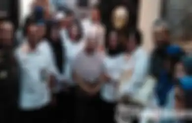 Sempat Tinggalkan Karyawannya Banting Tulang Sendiri Tanpa Ada Bimbingan, Ningsih Tinampi Akhirnya Balik dari Turki dan Langsung Kembali Buka Praktik Pengobatan, Pasien Disebut Langsung Membludak Lagi