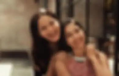 Ayu Semua, Intip 5 Gaya Kompak Putri Marino & Adiknya, Ambar Marino