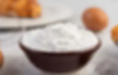 Ternyata Tepung Terigu Bisa Angkat Minyak Bandel di Kompor, Nyesal Baru Tahu Sekarang!