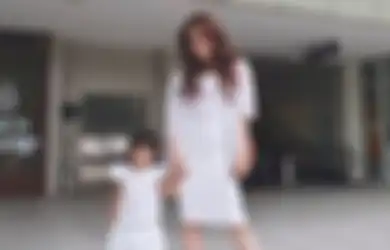 Terwariskan Keturunan Dayak Kalimantan, Anak Olla Ramlan Dapat Kemampuan Istimewa Mampu Melihat Makhluk Tak Kasat Mata, Sering Liat Pocong dan Ditatap Saat Mandi Buat Sang Artis Tutup Mata Batin Aleena