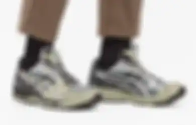 Review Asics x Kiko Kostadinov Gel Kayano-14: Pas untuk Jalan-Jalan Stylish Seharian