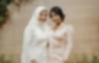 Hadiri Pernikahan Sang Mama, Begini Penampilan Manis Siti Adira Kania!