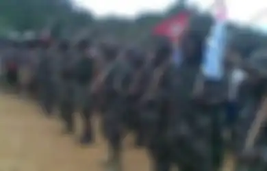 5 Jam Sembunyi di Kamar Mandi, Istri Oktavianus Guru yang Ditembak Mati KKB Papua Ceritakan Momen Mengerikan Saat Rumahnya Dirampok Secara Brutal: Sudah Sunyi, Almarhum Terkapar di Depan