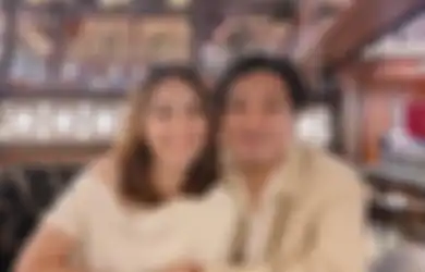Seru dan Kece! Ini 6 Gaya Kompak Joshua Suherman dan Clairine Clay