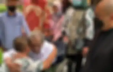 Sujud di Kaki Koswara, Anak yang Gugat Ayah Kandung Rp 3 Miliar Mengaku Menyesal, Deden: Saya Mencintai Keluarga dan Orang Tua