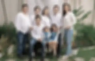 Rumah Tangganya Sedang Diterpa Konflik dengan Seorang Komika, Ruben dan Sarwendah Tetap Sumringah Rayakan Imlek Bareng Keluarga 'di Rumah Aja': Penting Bersyukur Diberi Kesehatan