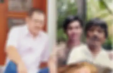 Putranya Dipercaya Jokowi Sampai Diajak Suntik Vaksin Covid-19 Bareng, Ayah Raffi Ahmad Nyatanya Pernah Hidup di Bawah Keringat Keluarga Cendana, Pegang Posisi Mentereng Sekantor dengan Bambang Trihatmodjo