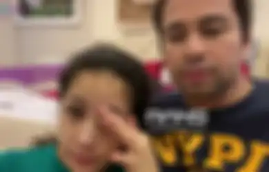 Nagita Slavina Tak Bisa Bendung Tangis Dengar Kondisi Istri Syekh Ali Jaber, Raffi Ahmad Berjanji: Nanti Aku Kasih...