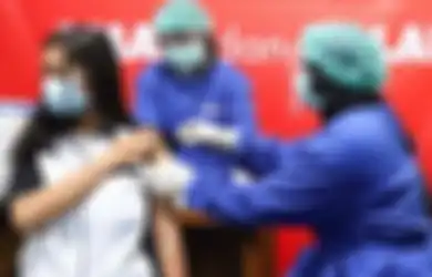 Vaksinasi Covid-19 untuk Masyarakat Bakal Mulai Bulan April, Jokowi Teken Perpres Kompensasi Peserta yang Mengalami Cacat atau Meninggal Pasca Divaksin, Begini Rinciannya