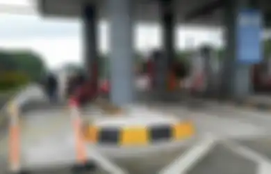 Pakai 1 Kartu untuk 2 Mobil, Iring-iringan Keluarga Ini Terpaksa Tertahan di Tol: Kami Mau Antar Kakak Paling Tua Berobat