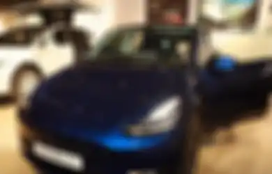 Elon Musk Perbolehkan Beli Mobil Tesla Pakai Bitcoin, Ini Kata Netizen