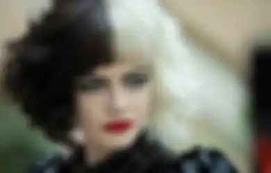Emma Stone Tampil Perdana Sebagai Villain dalam Trailer 'Cruella'