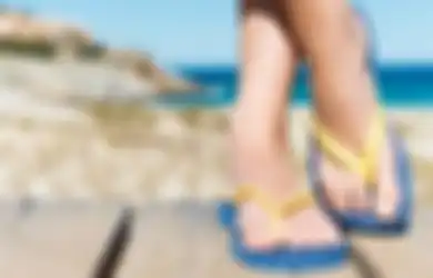 Sering Pakai Sandal Jepit? Hati-hati, 4 Dampak Buruk Ini Mengancam!