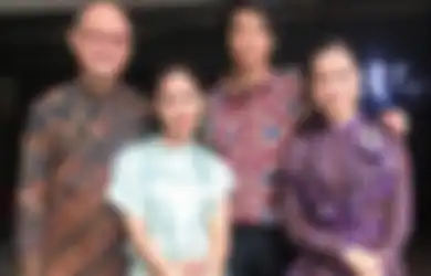 Mantan Istrinya Kini Dinikahi Pilot dengan Gaji Melebihi Presiden, Sosok Eks Suami Iis Dahlia Ternyata Bukan Orang Sembarangan, Terungkap Caranya Cari Sesuap Nasi yang Bikin Tercengang