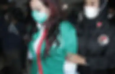 Tertunduk Lesu Karena Hasil Tes Rambut Terbukti Pakai Sabu, Ini Alasan Jennifer Jill Turuti Permintaan Ajun Perwira Demi Ubah Perjanjian Nikah 