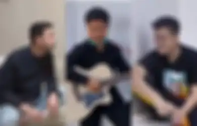 Senang Dapat Duit Berlimpah Lagunya Dibeli Raffi Ahmad, Pengamen Ini Langsung Tunduk Saat Baim Wong Lontarkan Nasihat Menohok