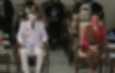 Rela Jadi Mualaf Demi Dinikahi Anak Jokowi, Penampilan Selvi Ananda Lagi-lagi Bikin Salfok Saat Pelantikan Suaminya Sebagai Wali Kota Solo