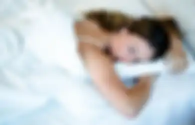 Perempuan Se-Indonesia Nyesel Baru Tahu, Ganti Sarung Bantal Katun dengan Bahan Ini Agar Wajah Tak Cepat Keriput, Ini Alasannya