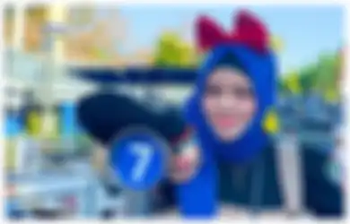 Pakai Hijab Biru Makin Kece dengan 4 Ide OOTD ala Sajidah Halilintar!