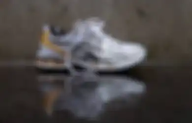 Review Sepatu Asics Gel Kayano-14 Pure Gold: Berani Nyaman Seharian Bareng Si Emas