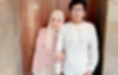 Berduaan di Lapangan Hijau, Video Lama Ayus Sabyan yang Ogah Dipeluk Ririe Fairus Jadi Sorotan, Netizen: Ini Mah Bukan Romantis