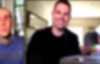 Tonton Nih Travis Barker Ngasih Surprise ke Bayi Heavy Metal TikTok