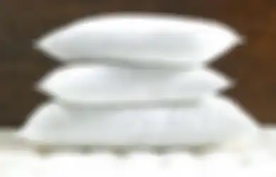 Jangan Hanya Sarungnya, Bantalnya Pun Harus Dicuci Minimal 2 Kali Setahun, Ini Caranya!