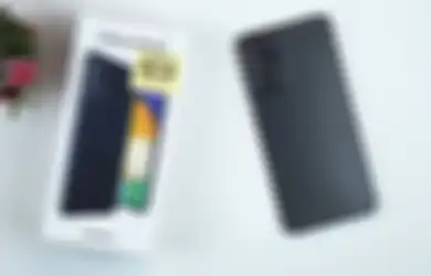 Video Unboxing Samsung Galaxy A52 Bocor, Ada 5G dan Mirip Seri Note!