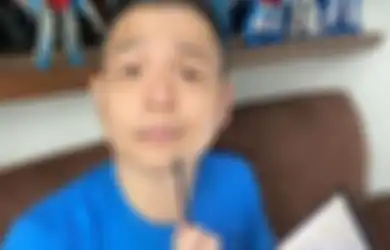 Komika Ernest Prakasa Sentil Akun Sekretariat Negara Gara-gara Posting Foto Nikahan Atta Halilintar dan Aurel Hermansyah : Apa Urusannya?