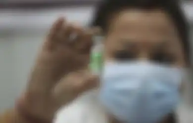 Baru Seminggu Resmi Didatangkan Pemerintah Indonesia, Vaksin Covid-19 AstraZeneca Tuai Kontroversi Usai Diduga Bikin Wanita Ini Meninggal, Ini Tanggapan WHO