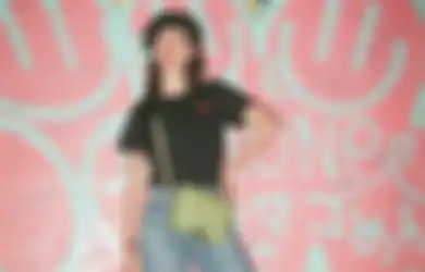 Kepoin Ide Outfit ala Yuki Kato Buat Tampil Keren Pakai 6 Model Tas!