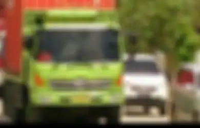 Nekat Lakukan Hal Ekstrem Demi Konten, Remaja 14 tahun Ini Tewas Sia-sia Terlindas Truk, Warga: Tiap Malam Suka Nyegatin Truk