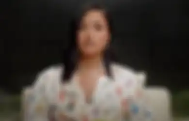 Demi Lovato Sarankan Remaja Cewek Jangan Pacaran Sama yang Jauh Lebih Tua