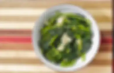 Rutin Makan Daun Ubi Jalar Rebus Tiap Hari, Rasakan 8 Manfaat Ini!