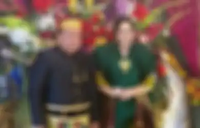 Serahkan Mahar Nikah Satu Rumah Seharga 3 Miliyar dan se-Set Berlian, Tokoh Sulsel Ini Berhasil Luluhkan Wanita Muda Berparas Cantik, Ternyata Bisnis Sampingannya Tak Sembarangan