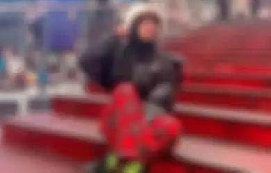 Kece Abis, 4 Ide Padu Padan Bawahan Merah ala Abqariyyah Halilintar!