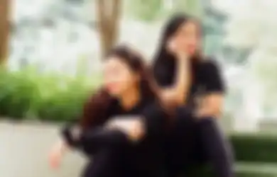Serunya 6 Gaya Kompak ala Amel Carla dan Sang Kakak, Lintang Aqmarina!