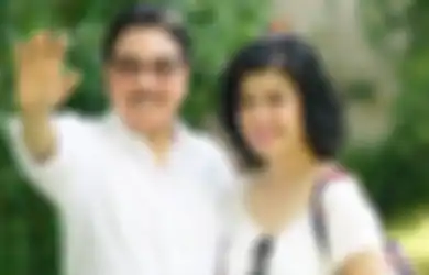 Ditemani Hotman Paris, Desiree Tarigan Beri Pembelaan Terkait Dirinya Diusir dari Rumah, Ibunda Bams Eks Samsons Sebut Ada Tembok yang Dibangun Agar Dirinya Tak Terlihat dari Kediaman Hotma Sitompul