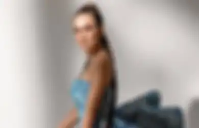 Jadi Bintang Tamu Acara Masak, Luna Maya Buat Host Ini Ketakutan Usai Sang Model Kecipratan Minyak Panas: Ka Luna Maafin Gue