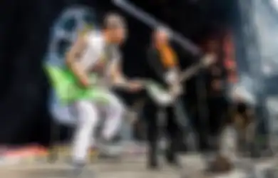 Atreyu Rilis Video Musik 'Warrior' & 'Underrated', Sambut Album Baru!