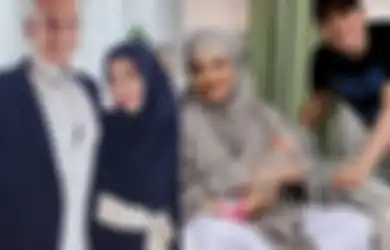 Jadi Nenek di Usia 27 Tahun, Kedatangan Santi Istri Muda Mark Sungkar Saat Jenguk Anak Zaskia Sungkar dan Irwansyah Disorot, Netizen: Masya Allah...