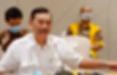 TKA China Bebas Melenggang di Indonesia, Luhut Binsar Panjaitan Angkat Bicara: SDM Kita Kurang Bagus