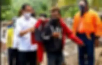 Bak Ketiban Durian Runtuh, Girang Dapat Jaket dari Jokowi, Pemuda NTT Ini Terkejut Temukan Uang di Kantongnya, Ternyata Segini Nilainya