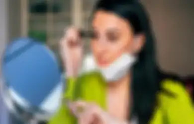 Tampil Maksimal, Ini Tips Makeup Saat First Date biar Mempesona!