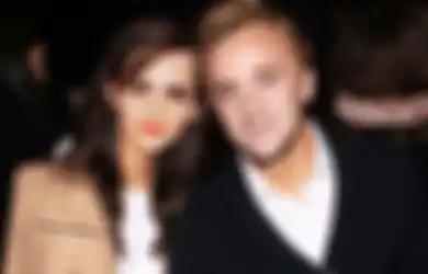 Ucapan Ulang Tahun Tom Felton untuk Emma Watson Terlalu Manis, Pacaran?