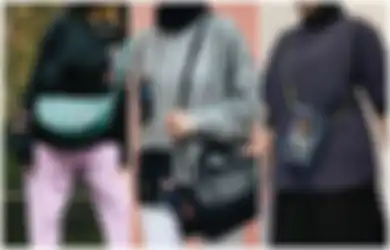 5 Rekomendasi Online Shop yang Jual Sling Bag Kecil. Cocok Dipakai Saat Idul Fitri!