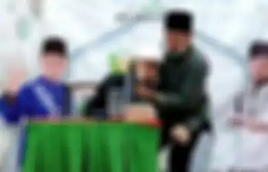 Jemaah Panik, Begini Detik-detik Ustaz Zacky Mirza Nyaris Tersungkur Sebelum Pingsan Saat Ceramah di Pekanbaru, Pihak Manajemen Ungkap Penyebabnya