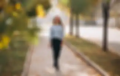 Yuk, Hindari 5 Hal Ini Saat Berjalan Kaki, Biar Lebih Nyaman!