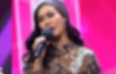 Diingatkan Dewi Perssik Soal Salah Lirik Lagu, Iis Dahlia Malah Nyolot: Mulut-mulut Siapa, Emang Gua Kepengen Nyanyi Gitu! 