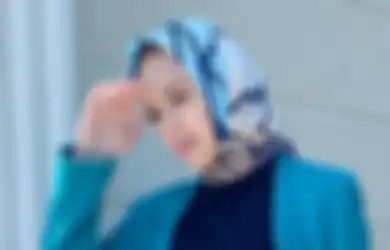 Banjir Pujian, Intip Penampilan Amanda Manopo Berhijab Saat Tampil dengan Outfit Nuansa Biru!